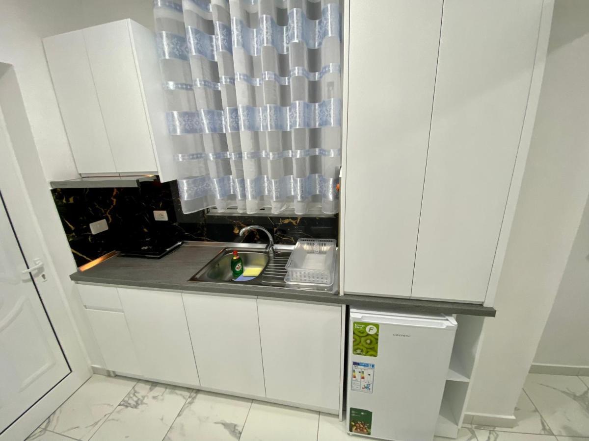 סרנדה Apartmente Pamela מראה חיצוני תמונה