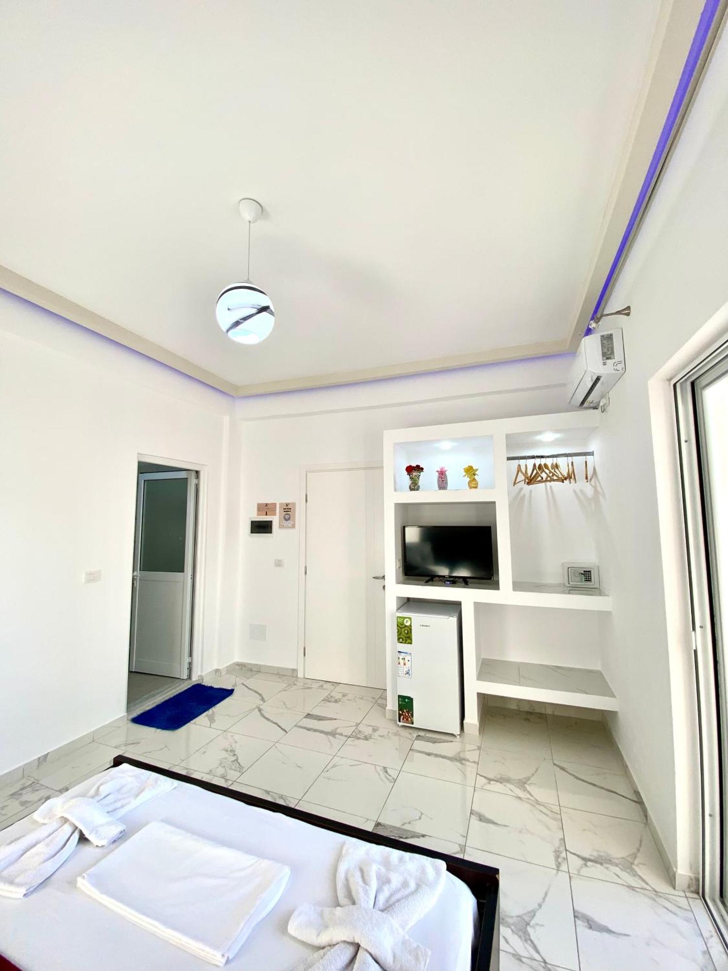 סרנדה Apartmente Pamela מראה חיצוני תמונה