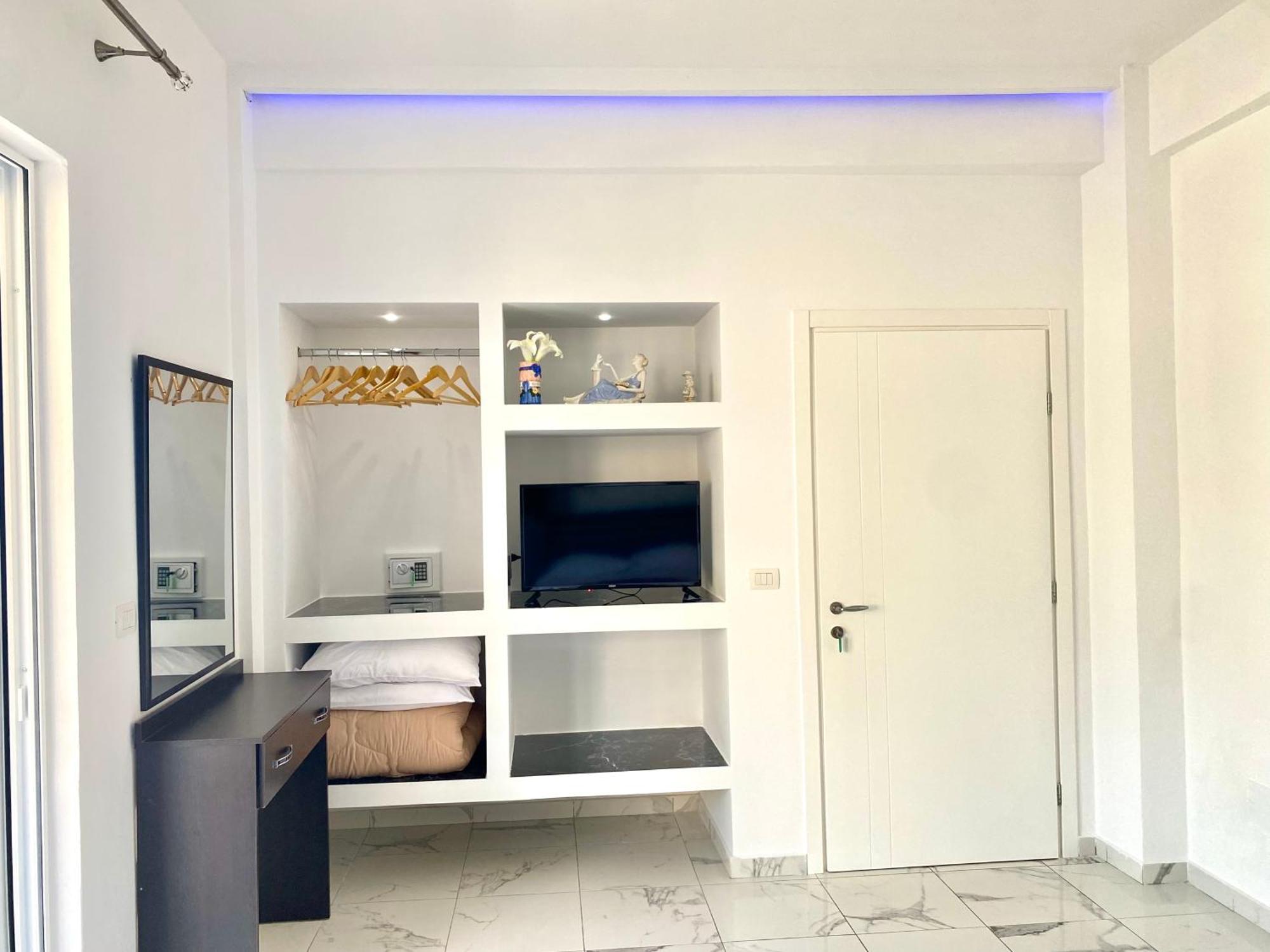 סרנדה Apartmente Pamela מראה חיצוני תמונה